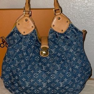 Authentic Louis Vuitton denim Mahina GM XL Shoulder Shopper Satchel Tote Bag!!!